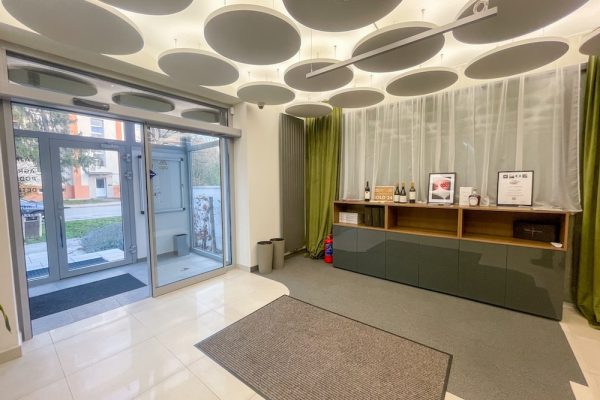 Exkluzívne komerčné priestory na prenájom, Vráble